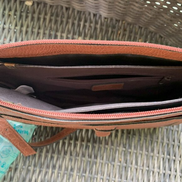 Ladies Brown Leather Shoulder/Crossbody bag - Picture 3 of 3